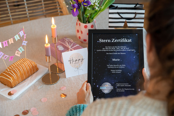 Stern taufen zum Jahrestag - Geschenkzertifikat & Sternkarte